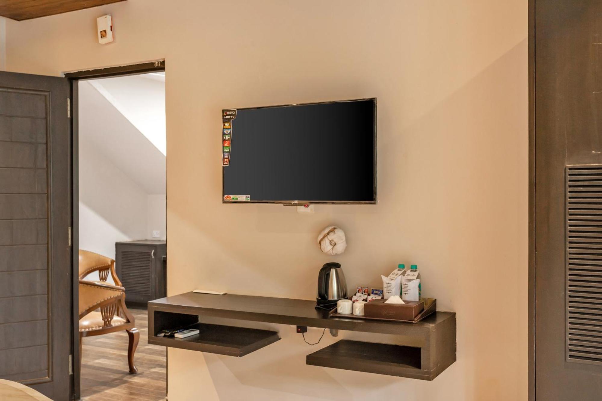 Skon Morjim Beach Resort By Orion Hotels Goa Vieja Exterior foto
