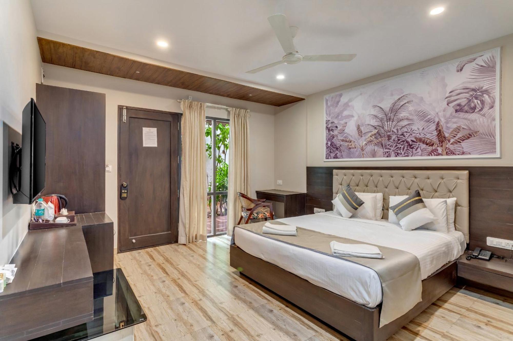 Skon Morjim Beach Resort By Orion Hotels Goa Vieja Exterior foto